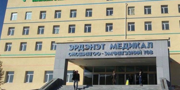 “Эрдэнэт медикал” эмнэлгийг хавдрын оношилгоо, эмчилгээний дэд төв болгов