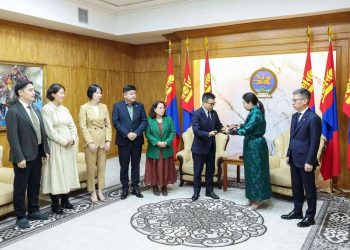 Ерөнхий сайд Г.Занданшатарыг огцруулах саналыг албан ёсоор тавилаа