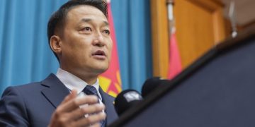 Д.Амарбаясгалан: Би МАН-ын даргад өрсөлдөхгүй