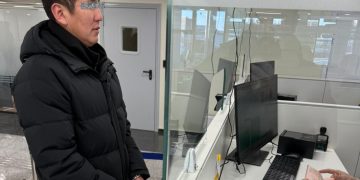 Интерполоор эрэн сурвалжилж байсан ОХУ-ын иргэнийг нутаг буцаав