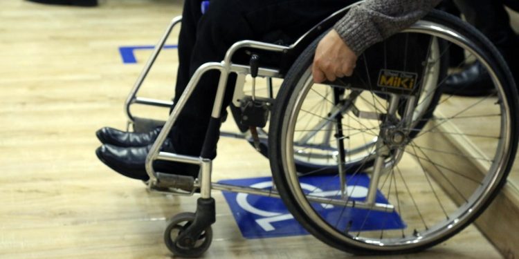 Хөгжлийн болон хөдөлгөөний бэрхшээлтэй иргэд галт тэргээр хөнгөлөлттэй үнээр зорчино