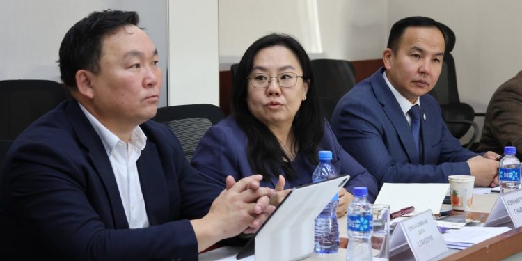 “Хүний эрх ба цахим технологи” нээлттэй өдөр арга хэмжээг орон нутагт зохион байгуулж байна