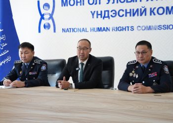 Энхийг сахиулагчид хүний эрхийн сургалтад хамрагдаж байна