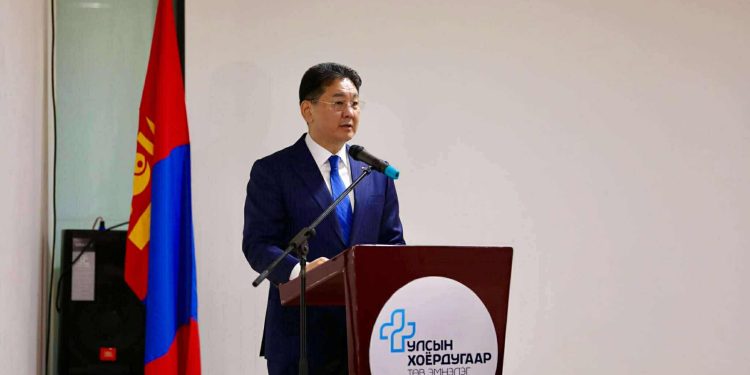 Улсын хоёрдугаар төв эмнэлэг ирэх оноос амьд донороос бөөр шилжүүлэн суулгана