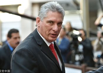 Куба: Бүх зүйлийг бизнес гэж үздэг, амь насыг нь наймаалдаг хүмүүс Куба руу дур зоригоор халдах эрхгүй