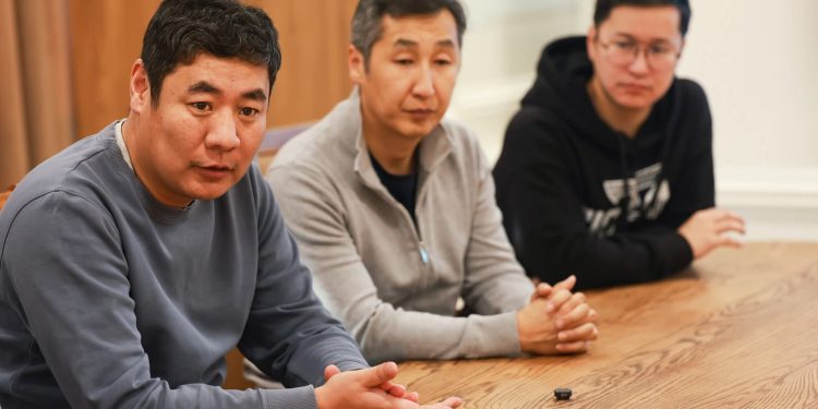 А.Баяр: ШУТИС-ийн багш нарын бүтээсэн чипийг 9 дүүрэгт суурилуулна