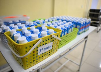 Нийслэлийн ерөнхий боловсролын сургуулийн 189,600 хүүхдэд сүү өгч эхэллээ