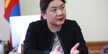 Б.Энхбаяр: Нууц эвлэрлийн гэрээг хуулийн байгууллагаар шалгуулна