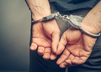 Бага насны хүүхэд хүчирхийлсэн этгээдийг албадан авчирлаа