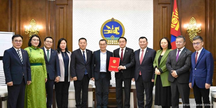 УИХ-ын тухай хуульд нэмэлт, өөрчлөлт оруулах тухай хуулийн төслийг өргөн мэдүүллээ