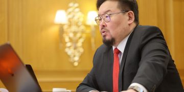 Ерөнхий сайд Замын-Үүдийн жолооч нарын татварын ачааллыг 80-278 мянган төгрөгөөр бууруулсан шийдвэрийг "амилууллаа"