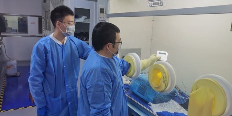 Хятад эрдэмтэд хүйтэнд тэсвэртэй шинэ зай хураагуур бүтээжээ