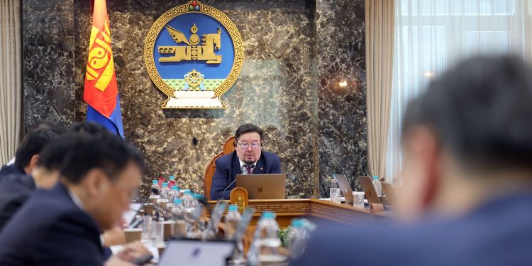 Улаанбаатар-Лүн чиглэлийн замыг 6 эгнээтэй болгож, энэ онд шинэчилнэ