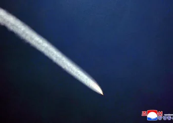 Хойд Солонгос баллистик пуужин харважээ