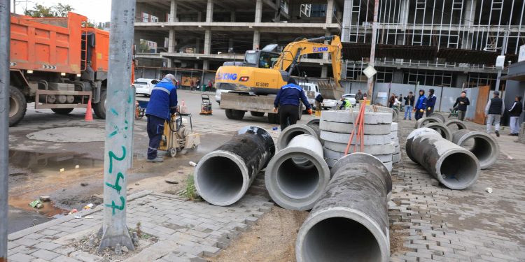 Нийслэлийн 16 байршилд 19 км автозамд борооны ус зайлуулах шугам сүлжээ угсарна