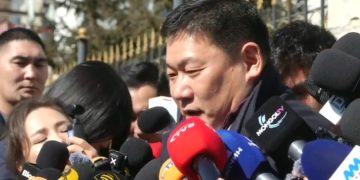 Ерөнхий сайд асан Л.Оюун-Эрдэнэ танхимынхаа экс сайдыг АТГ-т өгөв