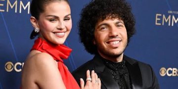 Селена: Би 4 хүүхэдтэй болохыг мөрөөддөг