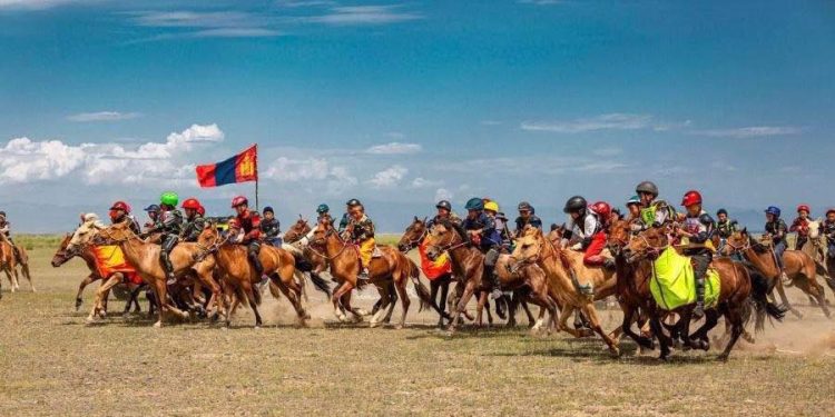 “Дүнжингарав-2026” морины уралдааны түрүүг 20 саяар байлна