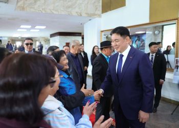 Ерөнхийлөгч У.Хүрэлсүх Чингэлтэй дүүргийн иргэдтэй уулзлаа