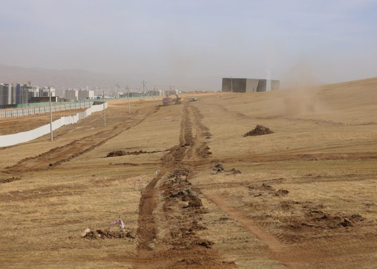 Нисэхээс Нүхт хүртэлх 2 км авто замын ажлыг эхлүүллээ