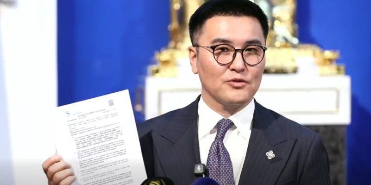 Ч.Лодойсамбуу: Хотын дарга Х.Нямбаатар сайн дураараа ажлаа өгөх ёстой