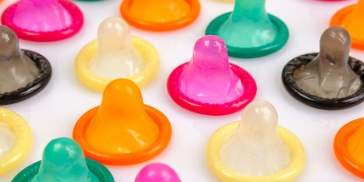 Ормузын хоолойн тээвэр саатсанаас бэлгэвчний үнэ нэмэгдэнэ