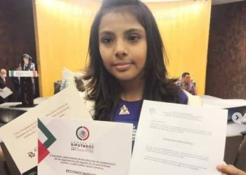 11 настайдаа магистрын зэрэг хамгаалсан мэксик охин