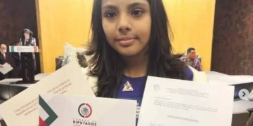 11 настайдаа магистрын зэрэг хамгаалсан мэксик охин