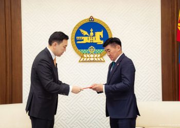 Татварын дарамтаас чөлөөлөх хуулийн төслүүдийг УИХ-д өргөн мэдүүлэв