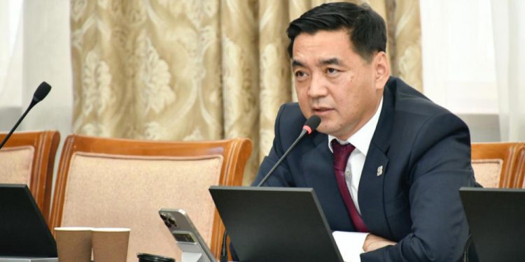 Гэмшиж, эмгэнэж, уучлал гуйж мэддэггүй Ж.Алдаржавхланг огцруулъя