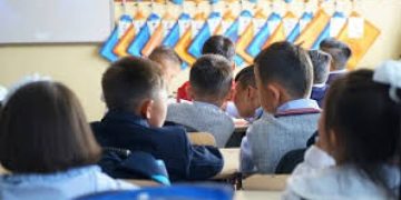 Сурагчдын зуны амралт 6-р сарын 15-наас эхэлнэ