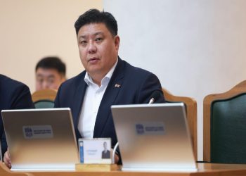 НИТХ-ЫН ТӨЛӨӨЛӨГЧИД "ЭРДЭНЭС" ҮЙЛДВЭРЛЭЛ ТЕХНОЛОГИЙН ПАРКИЙН ҮЙЛ АЖИЛЛАГАА ЭРХЛЭХ АСУУДЛЫГ ДЭМЖЛЭЭ