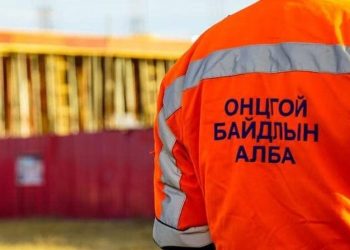 Цооногт унасан охиныг аврах ажиллагаа үргэлжилж байна