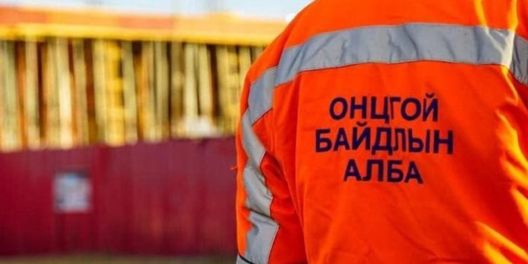 Цооногт унасан охиныг аврах ажиллагаа үргэлжилж байна