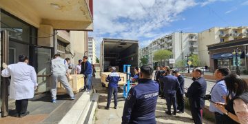 Хилээр хууль бусаар гаргасан үлэг гүрвэлийн олдворуудыг Монголдоо авчирлаа