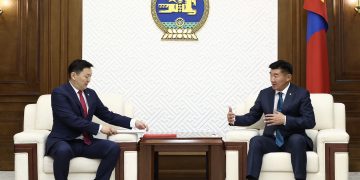Төсвийн тогтвортой байдлын тухай хуульд нэмэлт, өөрчлөлт оруулах тухай хуулийн төсөл өргөн мэдүүлэв