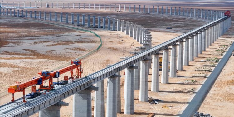 Гүүрэн байгууламжийн 280 тулгуур барьж, ажлын гүйцэтгэл 96 хувьд хүрчээ