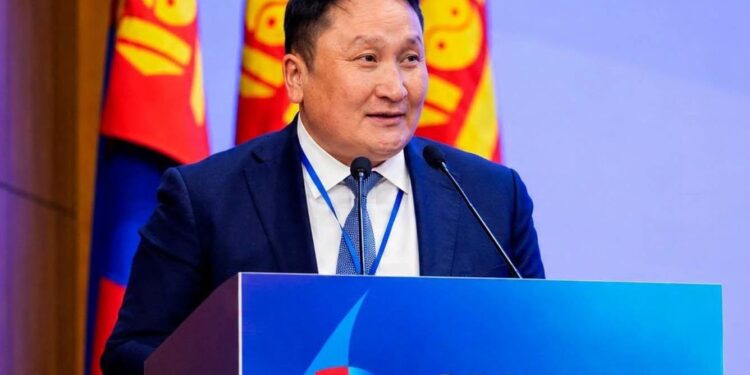 Н.Ганибал: Ард түмэн алдаатай бодлогын золиос болж байгааг өөрчилнө