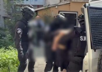 Хаан банкны 35 жилийн ойн урамшуулал зэрэг хуурамч зараар төөрөгдүүлж, интернэт банк руу нь халддаг бүлэг этгээдийг баривчилжээ