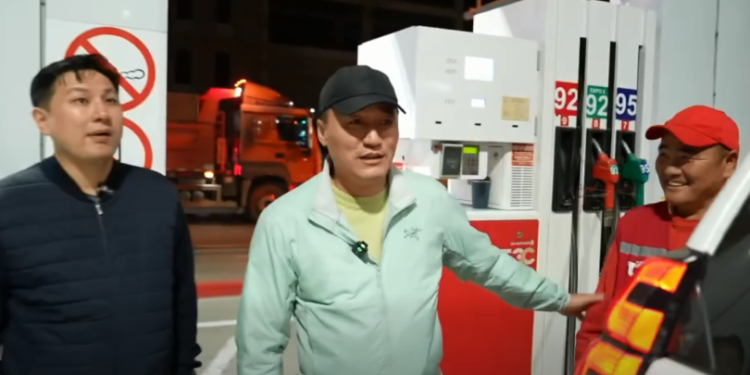 Байгаа шатахуунаа түгээхгүй бол тусгай зөвшөөрлийг нь цуцална