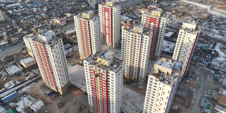 Ногоон нуурын 1008 айлын орон сууцны 756-г газраар солих гэрээтэй