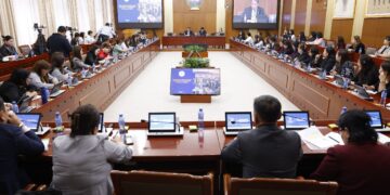 Боловсролын салбарын төсвийн тухай нээлттэй хэлэлцүүлэг сургууль, цэцэрлэгийн хүртээмжийн сэдвээр эхэллээ