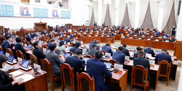 Төрийн худалдан авах ажиллагааны тухай хуулийн төслийн хэлэлцүүлгийг эхлүүлэв