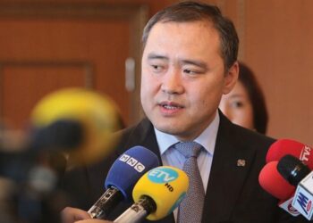 "Оюутолгойн ногдол ашгийг иргэдэд 100 хувь үнэ төлбөргүй эзэмшүүлэх" тогтоолын төсөлд санал авч эхэлжээ