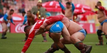 Наадмыг дундаас нь орхиж явсан бөхчүүдэд хариуцлага тооцно