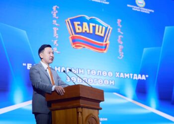 Хөгжлийн тэргүүлэх чиглэл нь боловсрол гэдгийг Ерөнхий сайд онцлов